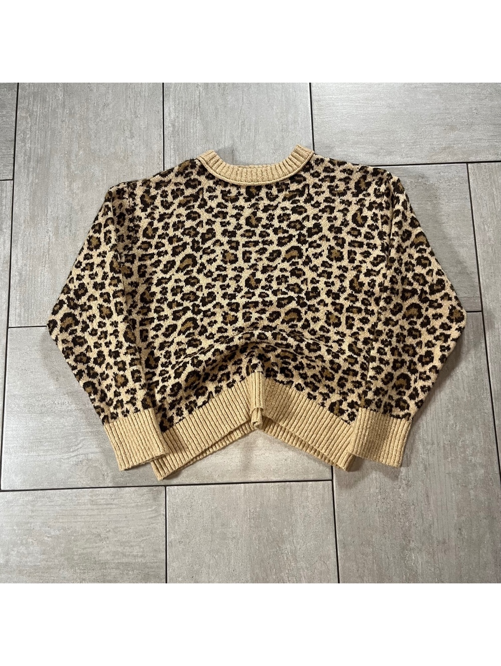 American Eagle Leopard Print Sweater Pullover Small